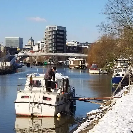 Scheldepunt Апартаменты Гент