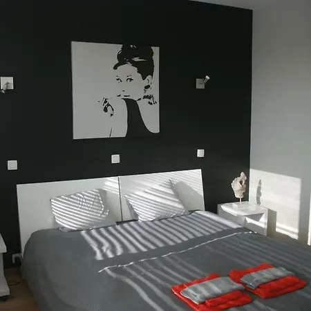 Scheldepunt Апартаменты Гент